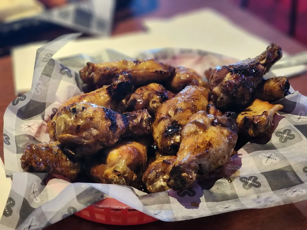 Sizzling Garlic Honey Wings